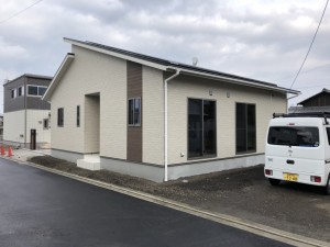 8C481629-2320-40B3-8CA0-D3B5BE6FAEE4