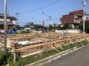 D8FEF978-5981-4644-850F-99B224FE3D44