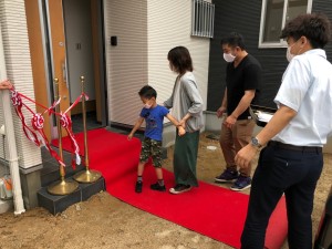 342F73A9-7B02-48B1-9F4B-864EDE2652D3