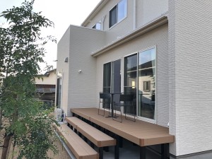 FC1E9030-A6E5-4766-A8D5-FF9E0742A46F