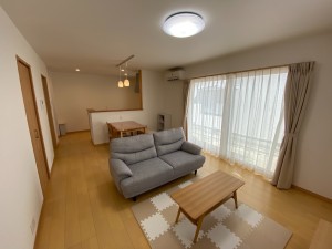 059504BB-E048-494C-8AB2-1A89BFC9DB28