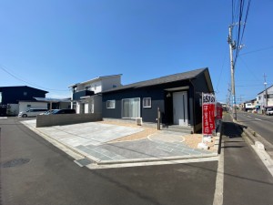 647095BF-50C2-4EFC-846A-CEC9F2C4C098