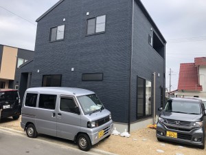 DF24780E-7EDD-498A-B281-582BB369F0F3