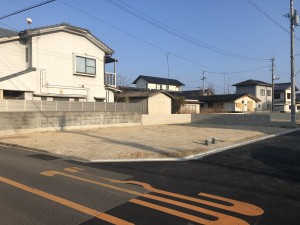 24B18E7F-F11E-40E9-A569-C37049FC51B8