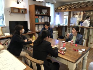 DA049211-F412-44ED-A090-ECBDF55E6124